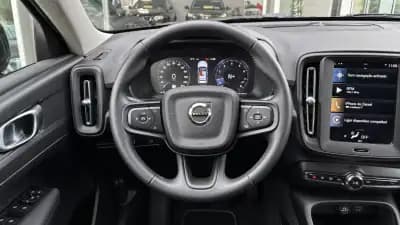 Sell Volvo XC 40 2022 - 20600 EUR, 169121 km - AUTO.MOTO.pt