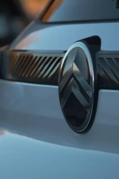 Vendo Citroën C3 2025 - 19600 EUR, 19700 km - AUTO.MOTO.pt