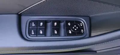 Vendo Porsche Panamera 2017 - 82499 EUR, 62500 km - AUTO.MOTO.pt