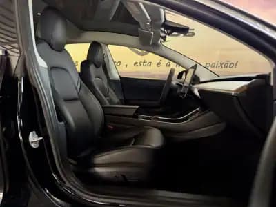 Vendo Tesla Model 3 2019 - 29900 EUR, 132895 km - AUTO.MOTO.pt
