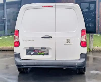 Vendo Peugeot Partner 2020 - 10950 EUR, 123118 km - AUTO.MOTO.pt