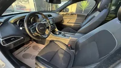 Sell Jaguar XE 2017 - 16990 EUR, 190000 km - AUTO.MOTO.pt