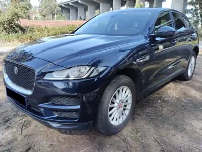 Vendo Jaguar F-Pace 2017 - 24900 EUR, 180000 km - AUTO.MOTO.pt