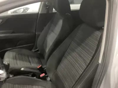 Vendo Kia Stonic 2024 - 19950 EUR, 21450 km - AUTO.MOTO.pt