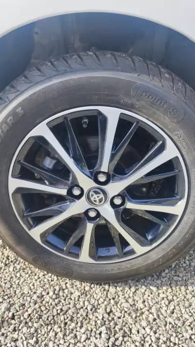 Vendo Toyota Yaris 2020 - 12579 EUR, 190178 km - AUTO.MOTO.pt