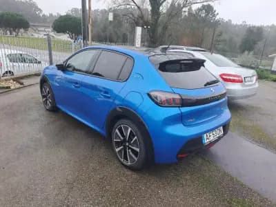 Sell Peugeot e-208 2021 - 16780 EUR, 61770 km - AUTO.MOTO.pt
