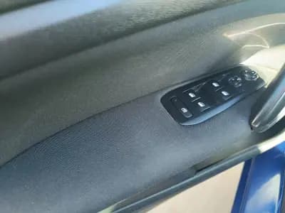 Sell Peugeot 308 2018 - 12900 EUR, 219000 km - AUTO.MOTO.pt