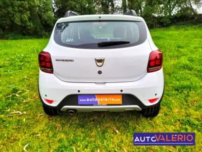 Vendo Dacia Sandero 2019 - 11950 EUR, 52000 km - AUTO.MOTO.pt