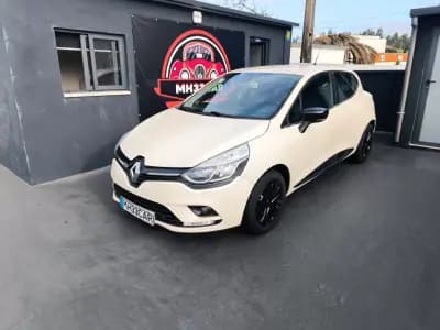 Sell Renault Clio 2017 - 10900 EUR, 135702 km - AUTO.MOTO.pt