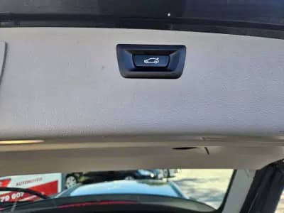 Sell BMW 318 2019 - 21800 EUR, 98000 km - AUTO.MOTO.pt