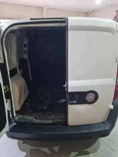 Sell Fiat Doblo 2012 - 5900 EUR, 313000 km - AUTO.MOTO.pt