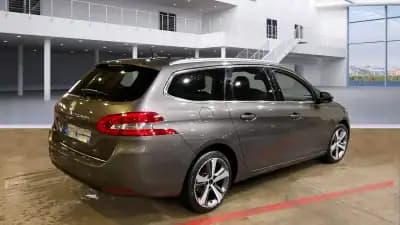 Vendo Peugeot 308 SW 2015 - 9900 EUR, 159000 km - AUTO.MOTO.pt
