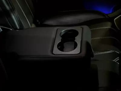 Sell Land Rover Range Rover Velar 2019 - 52900 EUR, 116101 km - AUTO.MOTO.pt