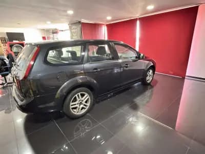 Vendo Ford Focus SW 2008 - 5990 EUR, 299000 km - AUTO.MOTO.pt
