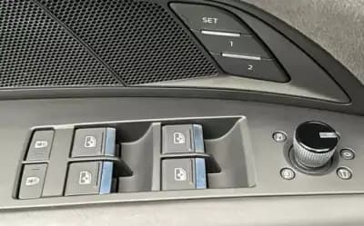 Sell Audi e-tron GT 2022 - 55990 EUR, 80804 km - AUTO.MOTO.pt