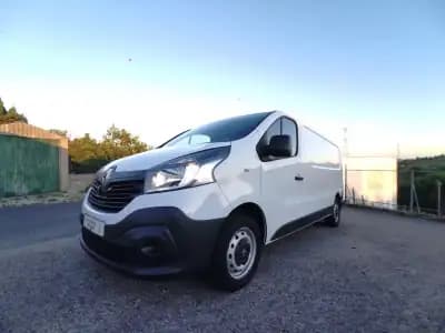 Vendo Renault TRAFIC L2H1 125CV 2018 - 14965 EUR, 179000 km - AUTO.MOTO.pt