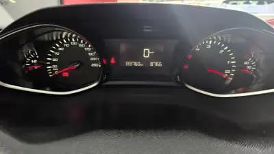 Sell Peugeot 308 SW 2018 - 12650 EUR, 133760 km - AUTO.MOTO.pt