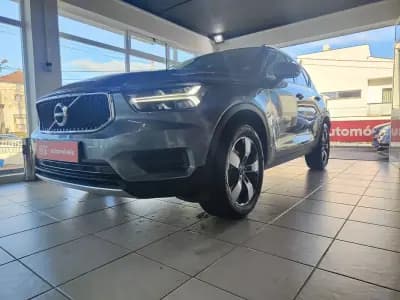 Vendo Volvo XC 40 2019 - 23850 EUR, 132000 km - AUTO.MOTO.pt
