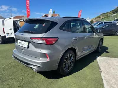 Vendo Ford Kuga 2022 - 24990 EUR, 69179 km - AUTO.MOTO.pt