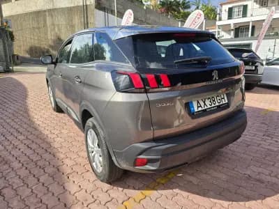 Sell Peugeot 3008 2023 - 23750 EUR, 38250 km - AUTO.MOTO.pt