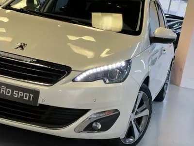 Vendo Peugeot 308 SW 2015 - 12990 EUR, 115000 km - AUTO.MOTO.pt