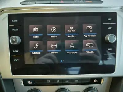 Vendo Volkswagen Passat 2019 - 18950 EUR, 155079 km - AUTO.MOTO.pt
