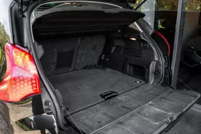 Vendo Peugeot 3008 2012 - 7990 EUR, 286405 km - AUTO.MOTO.pt