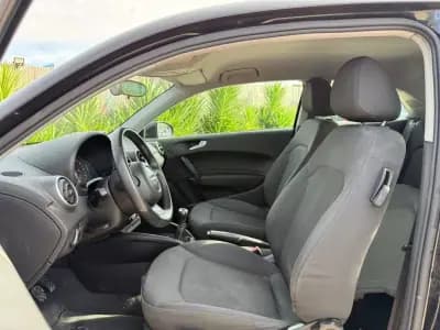 Vendo Audi A1 2011 - 10900 EUR, 118000 km - AUTO.MOTO.pt