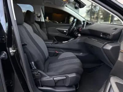 Vendo Peugeot 5008 2020 - 19990 EUR, 166000 km - AUTO.MOTO.pt