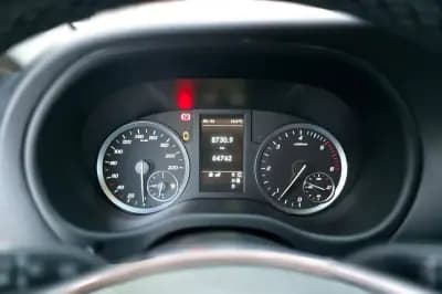 Sell Mercedes-Benz Vito Tourer 2024 - 54990 EUR, 64000 km - AUTO.MOTO.pt