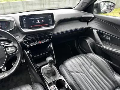 Vendo Peugeot 2008 2021 - 17900 EUR, 95000 km - AUTO.MOTO.pt