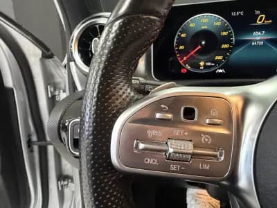 Vendo Mercedes-Benz A 180 2018 - 28000 EUR, 64735 km - AUTO.MOTO.pt