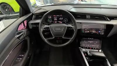 Vendo Audi e-tron Sportback 2020 - 36990 EUR, 52814 km - AUTO.MOTO.pt