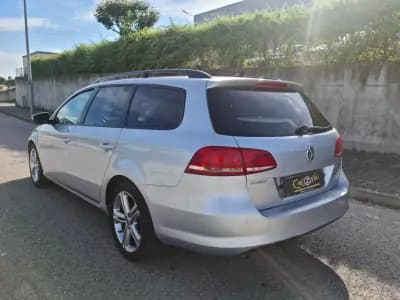 Vendo Volkswagen Passat Variant 2014 - 10750 EUR, 222000 km - AUTO.MOTO.pt