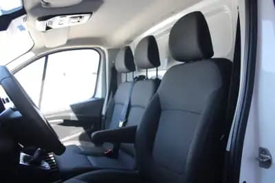 Vendo Renault Trafic 2022 - 16990 EUR, 222000 km - AUTO.MOTO.pt