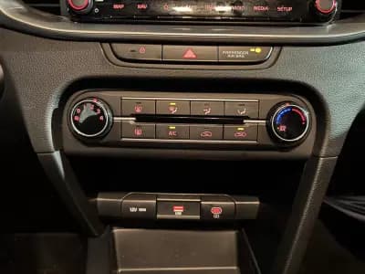 Vendo Kia XCeed 2025 - 21900 EUR, 13239 km - AUTO.MOTO.pt