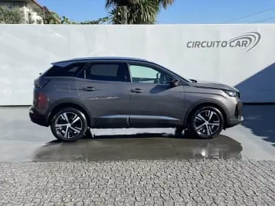 Sell Peugeot 3008 2021 - 21600 EUR, 84770 km - AUTO.MOTO.pt