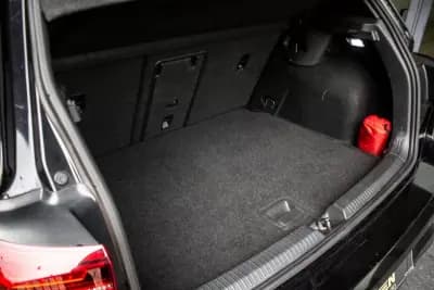 Vendo Volkswagen Golf 2022 - 34990 EUR, 72017 km - AUTO.MOTO.pt