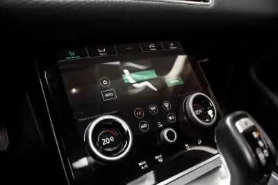 Vendo Land Rover Range Rover Evoque 2020 - 39900 EUR, 84922 km - AUTO.MOTO.pt