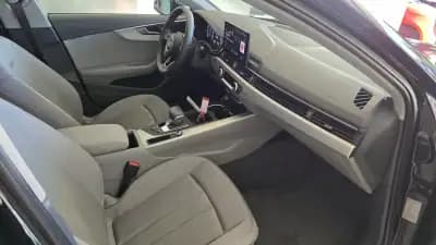 Sell Audi A4 2020 - 26900 EUR, 85888 km - AUTO.MOTO.pt