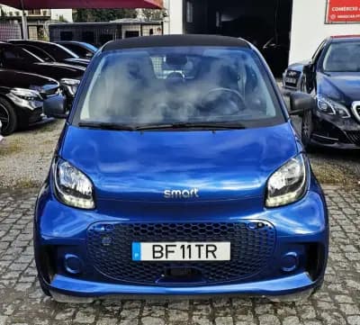 Vendo Smart Fortwo Cabrio 2021 - 12999 EUR, 30000 km - AUTO.MOTO.pt