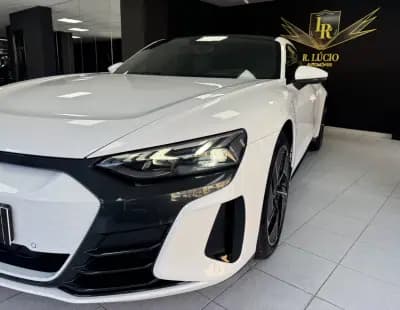 Vendo Audi e-tron GT 2023 - 62500 EUR, 53927 km - AUTO.MOTO.pt