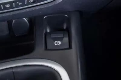 Vendo Renault Grand Scénic 2015 - 12900 EUR, 119300 km - AUTO.MOTO.pt