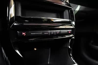 Vendo DS DS3 2017 - 11900 EUR, 94499 km - AUTO.MOTO.pt