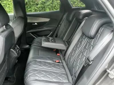 Vendo Peugeot 3008 2023 - 28890 EUR, 27600 km - AUTO.MOTO.pt