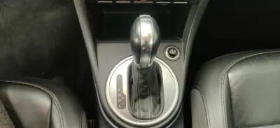 Vendo Volkswagen New Beetle 2011 - 18490 EUR, 163800 km - AUTO.MOTO.pt