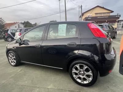 Sell Fiat Punto 2018 - 8999 EUR, 169456 km - AUTO.MOTO.pt