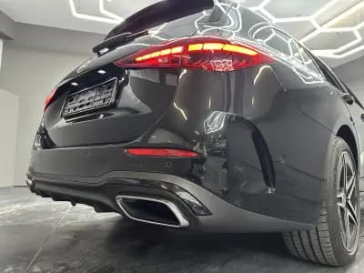 Vendo Mercedes-Benz C 300 2024 - 51990 EUR, 20500 km - AUTO.MOTO.pt