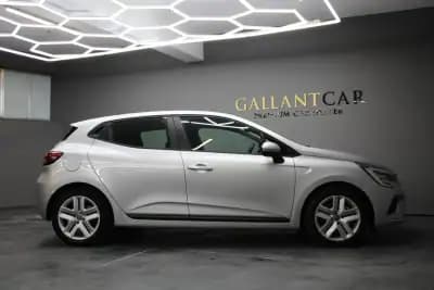 Vendo Renault Clio 2022 - 19800 EUR, 84000 km - AUTO.MOTO.pt