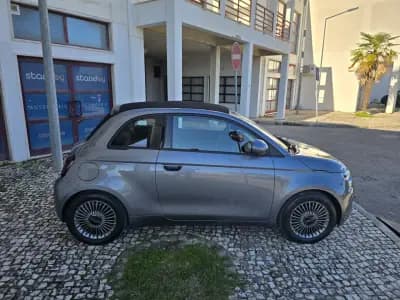Vendo Fiat 500e C 2022 - 19950 EUR, 6000 km - AUTO.MOTO.pt